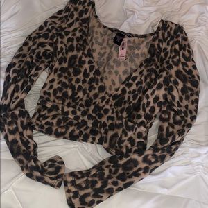 NWT Cropped Victoria’s Secret Wrap PJ Top